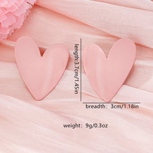 A Pair of Women's Earrings, Smooth Irregular Heart-Shaped Earrings, Suitable for Everyday Wear and Vacation Wear