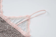 Hugcitar Fashion Leopard Print Slips Patchwork Lace Bow Sexy Slim Crop Camis Top Summer Women Festival Party Clothes Streetwear